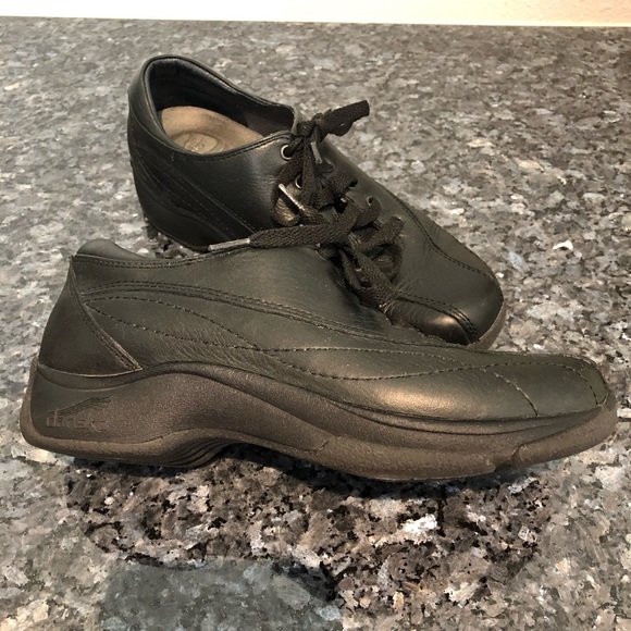 Dansko Kip black leather lace up walking shoes - Picture 7 of 10